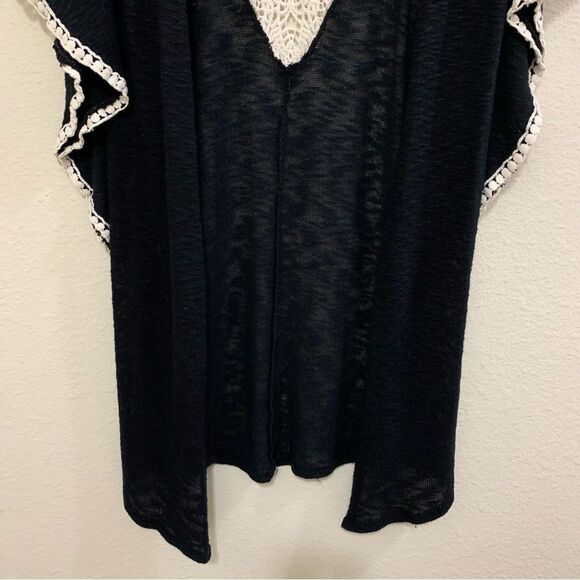 RUE 21 KIMONO WOMENS SMALL BLACK KNIT WHITE CROCHET BACK BOHO FESTIVAL HIPPIE. - Picture 5 of 11